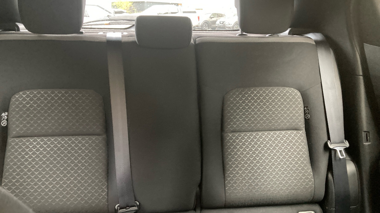 Nissan Juke 1.0 DiG-T 114 N-Connecta 5dr Petrol Hatchback